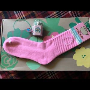 Pusheen Crew Socks & Mini Flask